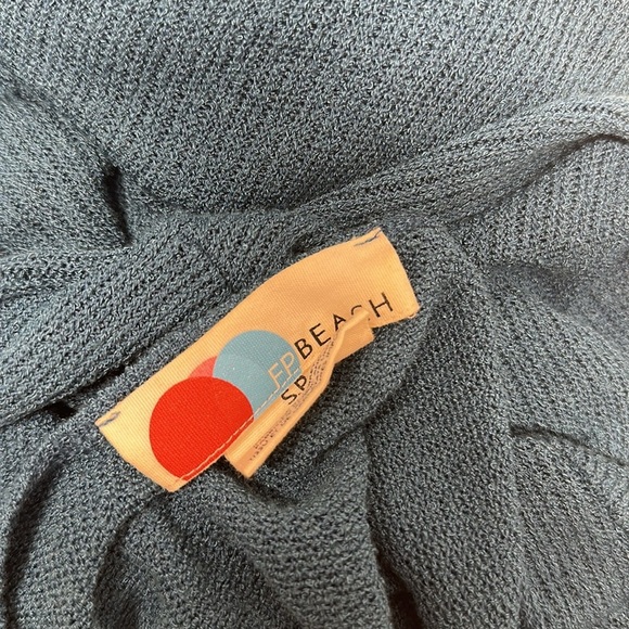 Free People Beach Montauk Sweater Dress Short Sleeve V-Neck Knit Blue Size Small - Picture 10 of 11